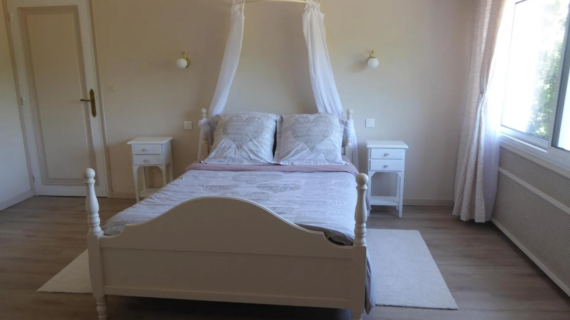 مبيت وإفطار جوسلين Domaine De La Chesnaie 0*,