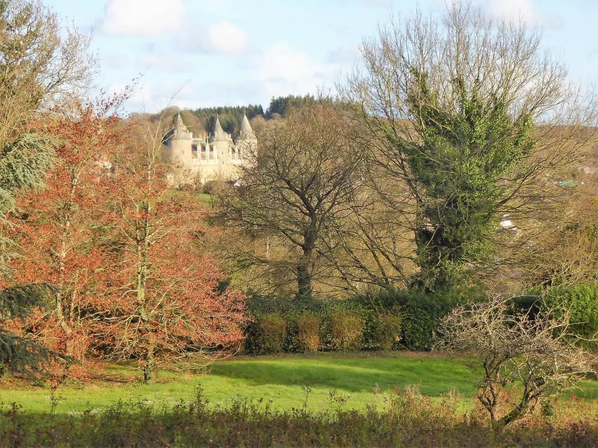 Bed and Breakfast Domaine De La Chesnaie Josselin 0*,  Francia
