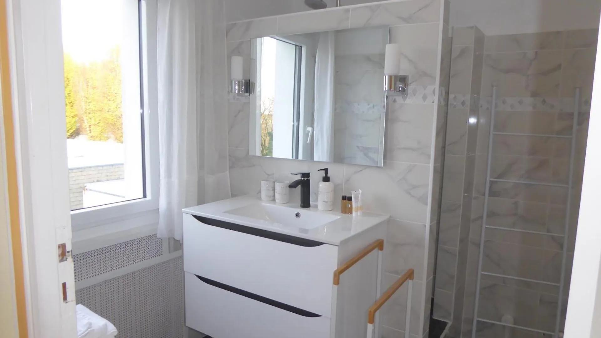 Bed and Breakfast Domaine De La Chesnaie Josselin Francia